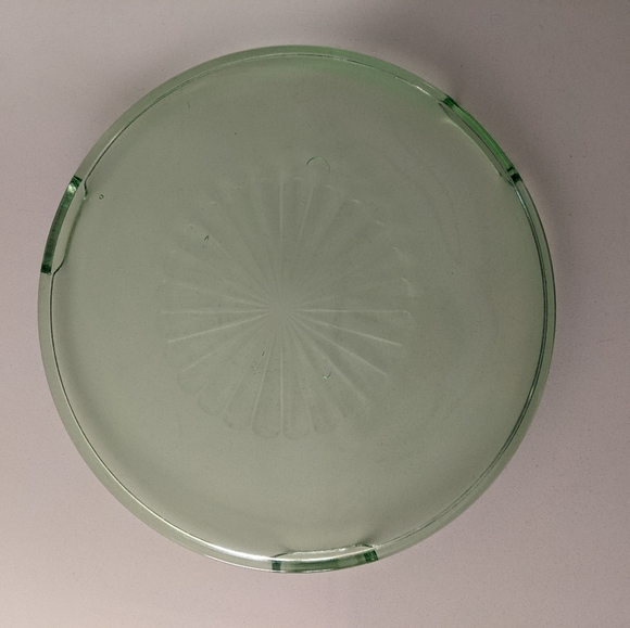 Vintage Green Vaseline Uranium Glass Cake Platter - Picture 3 of 8